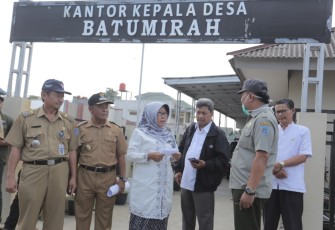 Bupati Tegal Tinjau Ratusan Rumah Diterpa Angin Puting Beliung