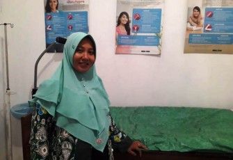 Jalan TMMD Reguler Cilacap Memudahkan Bidan Desa Cilibang Jemput Bola