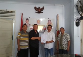Proses Pengambilan Formulir Bakal Calon Gubenur Partai Gerindra 