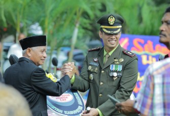 Dandim 0208 Asahan saat bersama Bupati Asahan Surya