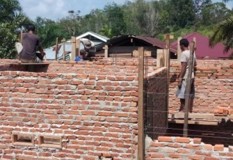 Proses Pembangunan Rumah Dinas Guru 