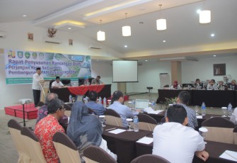 Rapat penyusunan rancangan draf PKS pembangunan SPAM regional KOBEMA