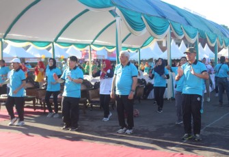 Senam bersama dalam peringatan HKN di Pati