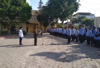 Danramil Wonosari Menjadi Irup  Upacara Bendera Peringati Hari Pahlawan   