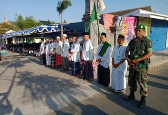 Babinsa Koramil 22 Wonosari Hadiri Pengajian Di Desa Binaan
