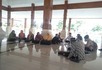 Sejumlah perwakilan IGPIN Kabupaten Blitar saat di ruang Sasana Adhi Praja kantor Bupati Blitar setelah bertemu Bupati Blitar.