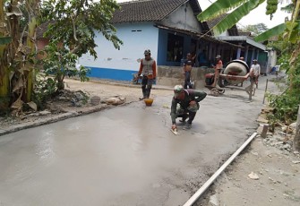  Karya Bhakti Betonisasi Jalan   