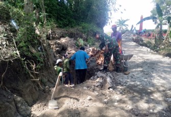 Saluran Irigasi Desa Duwet Mulai Di Bangun Warga   