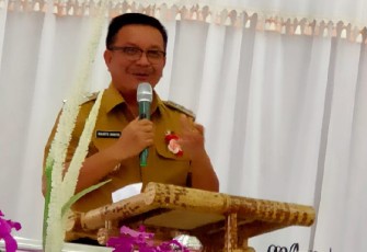 Wakil Wali Kota Bitung Ir Maurits Mantiri Memberikan Sambutan