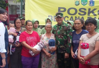 Kodam Jaya Berikan Bantuan Kepada Korban Banjir 