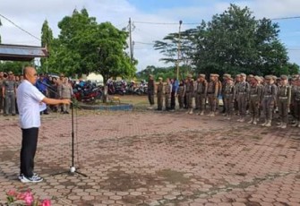 Bupati Bengkulu Selatan Gusnan Mulyadi Pimpin Apel 