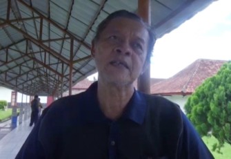 Jo orang tua Ed