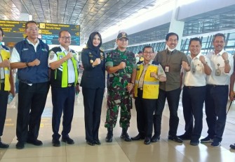 Dandim 0506/Tgr Sambut Kunker Anggota DPR RI di Bandara Soekarno-Hatta