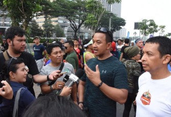 Ketua Panitia 'Jayakarta Loe Gue Run' Kolonel Inf Wahyu Yudhayana saat diwawancarai awak media
