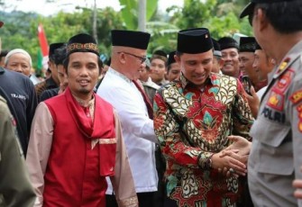 Bupati H. Parosil Mabsus Hadiri Pengajian Rutin PAC Muslimat NU BNS