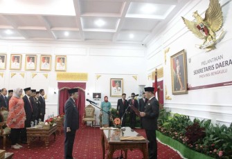 Pelantikan Sekretaris Daerah Provinsi Bengkulu Hamka Sabri 