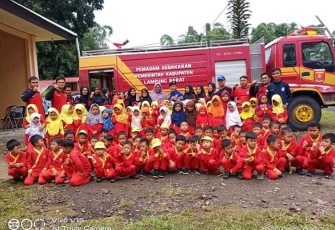Ratusan Siswa TK Datangi UPT Damkar Balik Bukit