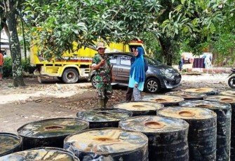 Dropping Aspal Terus Dilakukan Ke Lokasi TMMD Reguler Pekalongan