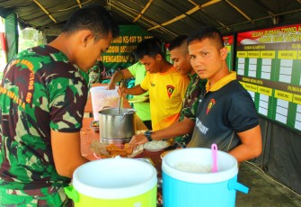Begini Cara Satgas TMMD 107 Kodim 0508/Depok Jaga Kekompakan