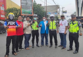 DPD KNPI Labuhanbatu Bagikan Hand Sanitizer ke Masyarakat