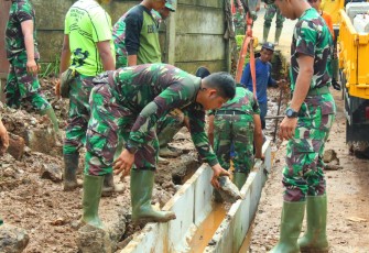 Sepanjang 50 Meter U Ditch Telah Dipasang di Saluran Air Jl. H. Muhari