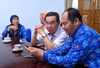 Bupati Rejang Lebong Ahmad Hijazi Lakukan Pengisian Sensus Penduduk Online 2020