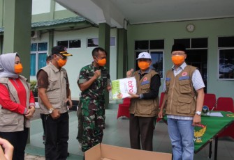  Pemerintah Provinsi Bengkulu Menerima Bantuan Alat Pelindung Diri dari Mabes TNI