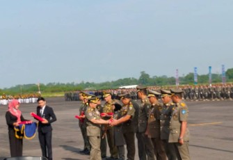 Menteri Dalam Negeri Tito Karnavian Menghadiri HUT Satpol PP ke-70 dan Sat Linmas ke-58 di Kota Mataram Nusa Tenggara Barat