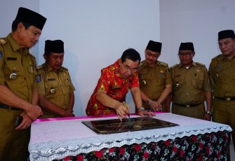 Bupati Rejang Lebong Ahmad Hijazi 
