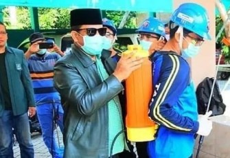 Anggota DPRD Jatim Ini Simpatik Beri Bantuan Disinfektan