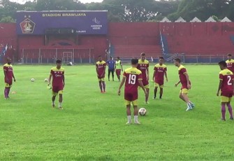Para pemain Persik saat berlatih