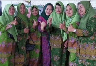 Wakil Ketua TP PKK Oku Timur Hadiri Pengajian Muslimat Cabang PAC Belitang Jaya