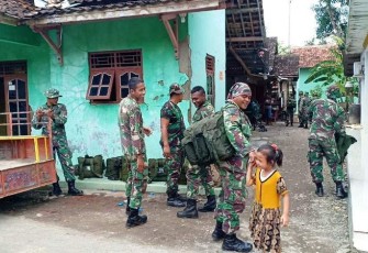 Keceriaan Anak Kecil Memotivasi Satgas TMMD Reguler Pekalongan Cepat Pulang