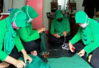 Persit Pekalongan Memproduksi Ratusan Masker Kembali Untuk Dibagikan di Lokasi TMMD Reguler