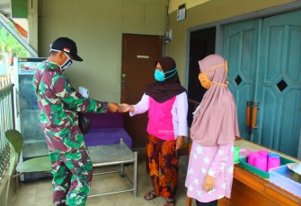  Satgas TMMD 107 Kodim 0508/Depok Terus Sosialisasikan Pencegahan Covid-19