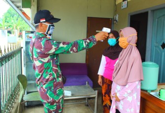 Satgas TMMD Periksa Kesehatan Warga