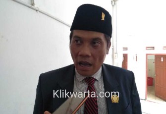 Ketua DPRD Kabupaten Blitar Suwito Saren Satoto (foto dok Klikwartacom/Faisal NR)