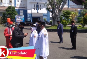 Pemkot Tegal Lantik Pejabat Eselon Sambil Berjemur