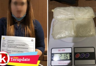 RA (29) dan barang bukti Narkotika Jenis sabu saat diamankan petugas Avsec Bea Cukai di Bandara Internasional Hang Nadim Batam