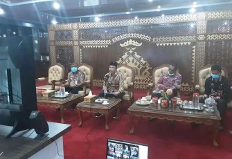 Bupati Lambar Koordinasi ke Gubernur Melalui Vidcon