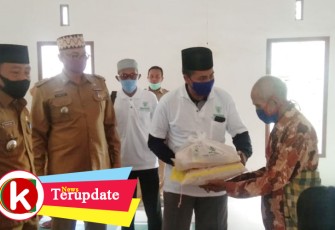 Penyerahan bantuan