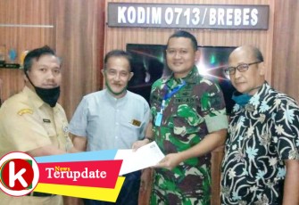 Penyerahan Surat Keputusan (SK) kepengurusan FKPPI Brebes yang baru
