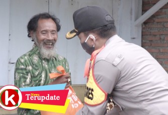 Kapolres Batang Salurkan Bantuan ke Kaum Duafa