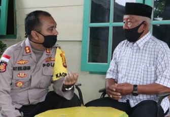 Polres Lingga Anjangsana ke Rumah Purnawirawan Polri dan Warakauri