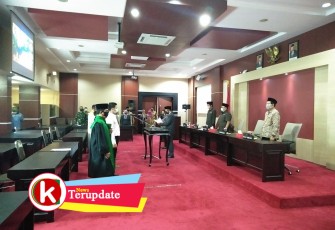 Kondisi Acara Pelantikan PPS Kabupaten Blitar untuk Pilkada Tahun 2020 (foto: Faisal NR / Klikwarta.com) 