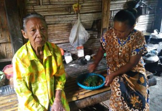 Supiyah Tinggal di Tempat Tetangganya