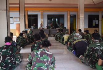 Danramil 0807/18 Berikan Arahan Kepada Satgas TMMD