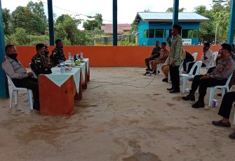 Dansatgas TMMD Ke-108 Kodim 0911/Nnk Gelar Tatap Muka Dengan Komponen Masyarakat Desa Makmur Dan Desa Sanur