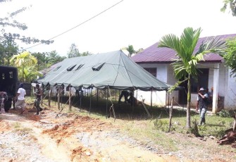 Satgas TMMD Kodim 0105/Abar Kompak Dirikan Tenda
