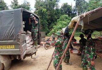 TNI Rela Panggul Semen Sukseskan (TMMD) Reguler-108 Kodim 0105/Abar